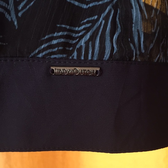 🌷3 for $60🌷Deal. NWOT Lady Dutch blouse. - Picture 5 of 6